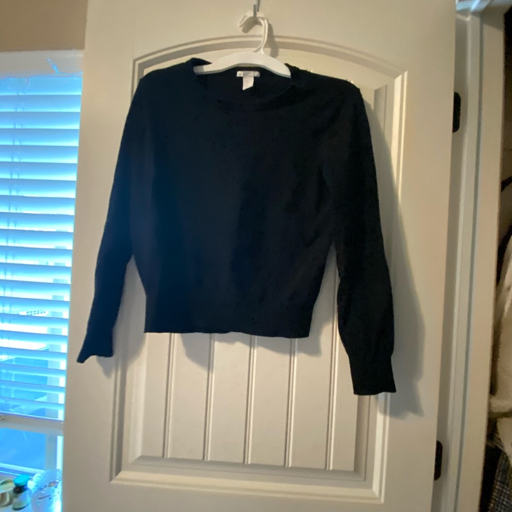 Black crew neck H&M crew neck sweater